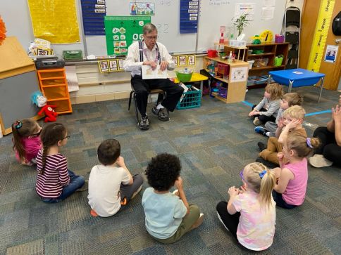 Foster Grandparents help students learn and grow at Hawthorne