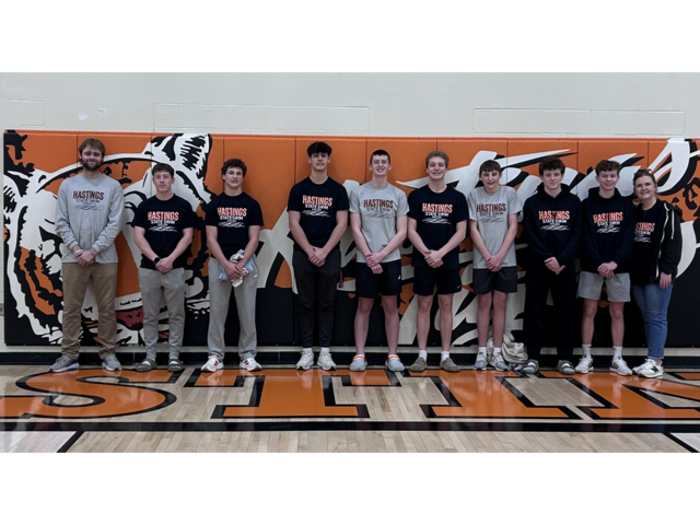 Swimmers Qualify for State Meet image