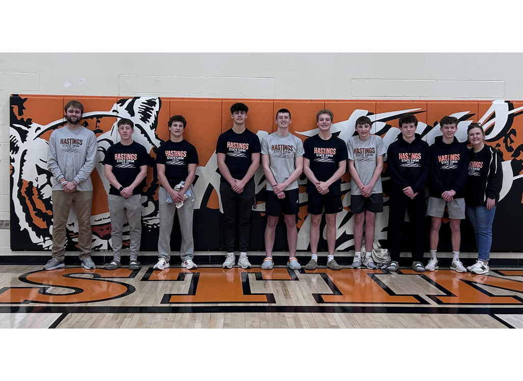 Swimmers Qualify for State Meet image